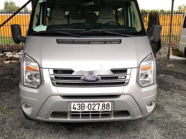 Cần bán xe Ford Transit đời 2016, màu bạc0