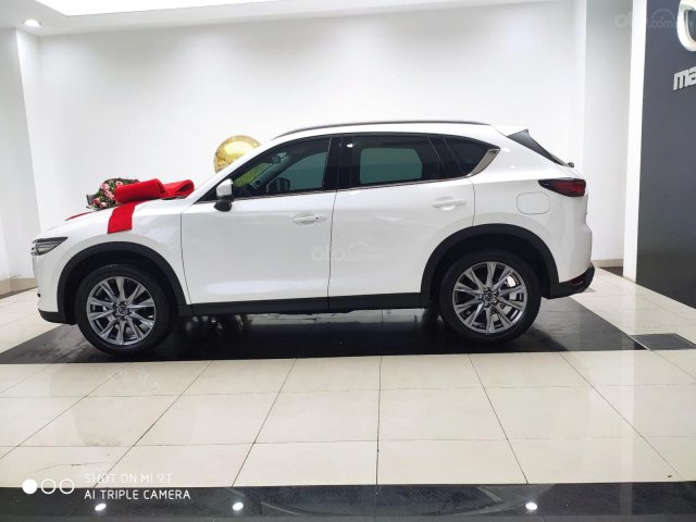 Bán xe Mazda CX 5 2020, màu trắng, tặng quà khủng