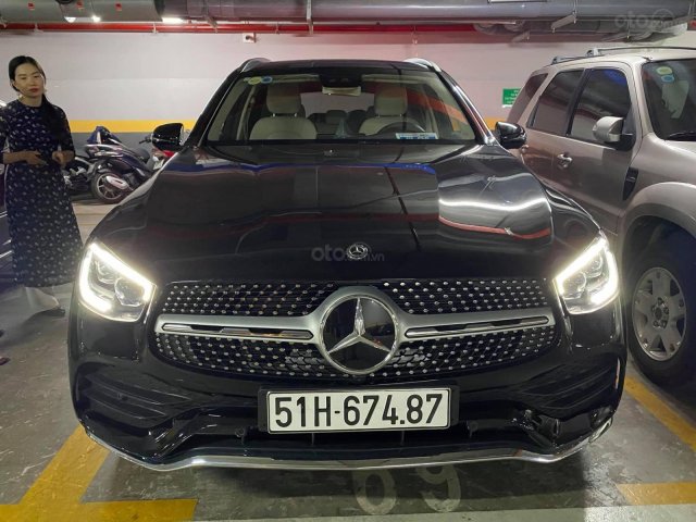 Bán GLC300 2020 hàng hiếm đi 3000km xe màu đen nội thất kem bao kiểm tra tại hãng0