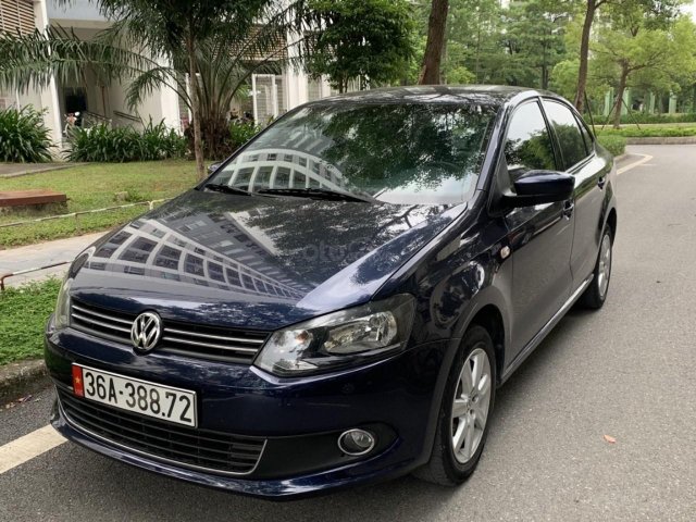 Bán xe Volkswagen Polo năm 2015, xe nhập còn mới