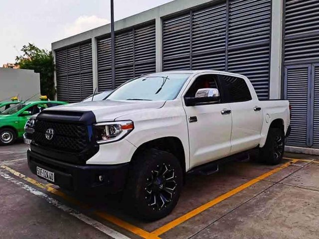 Chính chủ bán Toyota Tundra đời 2014, màu trắng, nhập khẩu 