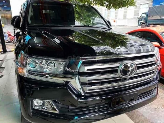 Bán Toyota Land Cruiser VX. S 5.7 V8 năm sản xuất 2016, màu đen, nhập khẩu0