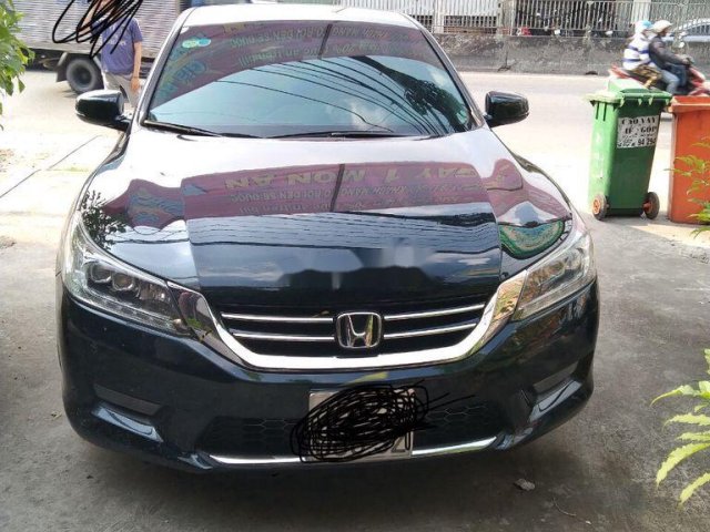 Cần bán xe Honda Accord sản xuất 2014, màu đen, xe nhập chính chủ, 800 triệu0