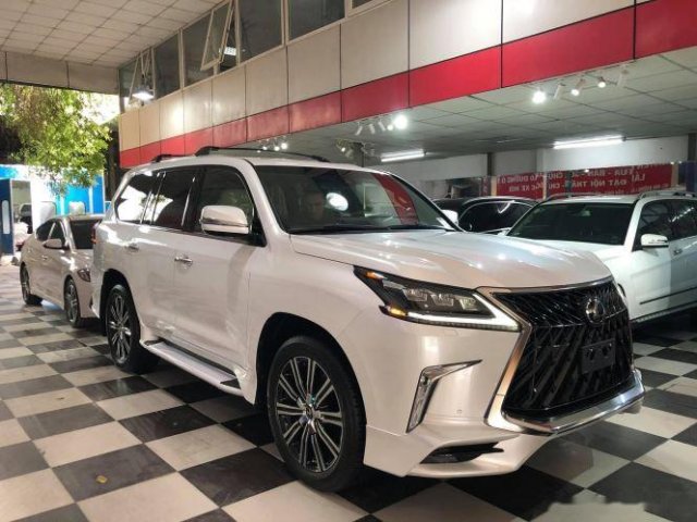 Bán Lexus LX 570 V8 2020, màu trắng, nhập khẩu số tự động