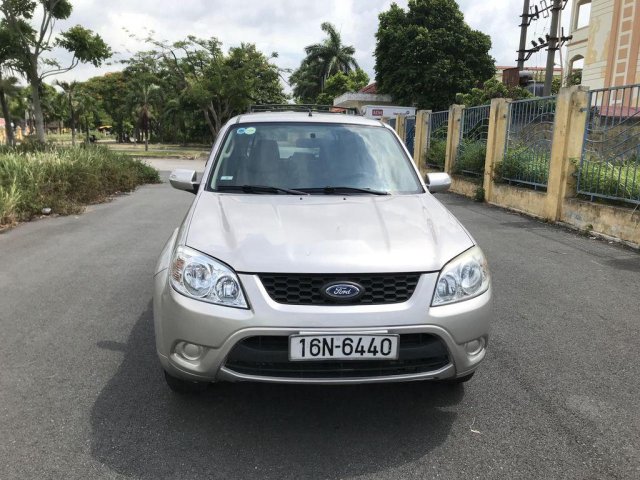 Bán Ford Escape sản xuất 2010 còn mới0