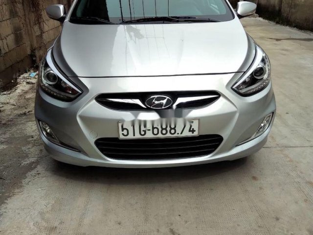 Cần bán Hyundai Accent đời 2014, màu bạc, xe nhập chính chủ