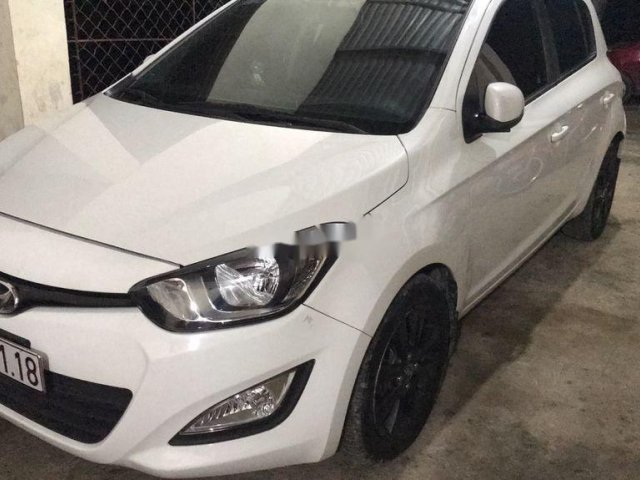 Cần bán Hyundai i20 năm sản xuất 2013, xe nhập còn mới0