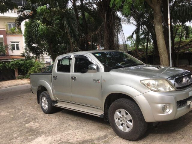 Bán ô tô Toyota Hilux sản xuất 2009, màu bạc, nhập khẩu nguyên chiếc chính chủ, 335 triệu0