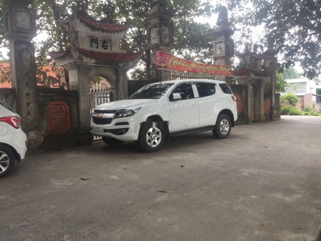 Bán Chevrolet Trailblazer sản xuất 2018, màu trắng, xe nhập