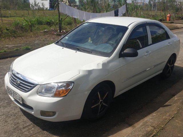 Cần bán xe Kia Cerato sản xuất 2007, màu trắng, xe nhập, giá chỉ 125 triệu0