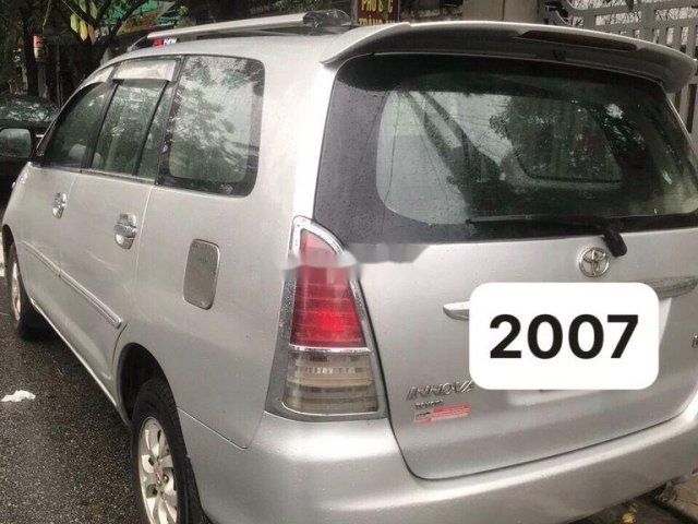 Xe Toyota Innova đời 2007, màu bạc chính chủ, giá tốt0