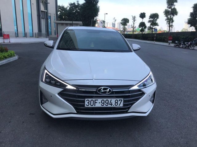 Bán ô tô Hyundai Elantra đời 2020, màu trắng0