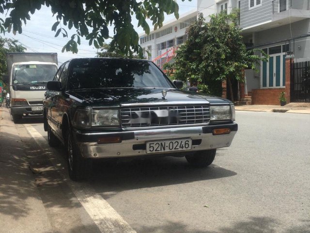 Cần bán Toyota Crown năm sản xuất 1990, nhập khẩu nguyên chiếc, 95tr