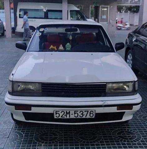 Bán ô tô Nissan Bluebird đời 1983, màu trắng, nhập khẩu nguyên chiếc0