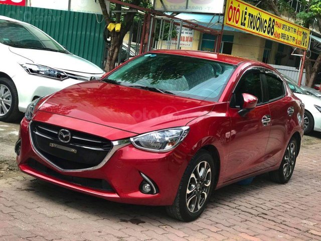 Cần bán xe Mazda 2 đời 2018, số tự đông, màu đỏ