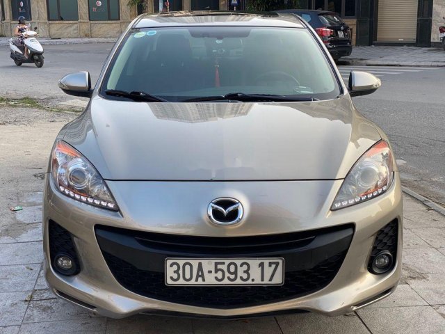 Cần bán gấp Mazda 3 năm sản xuất 2013, giá thấp, động cơ ổn định0