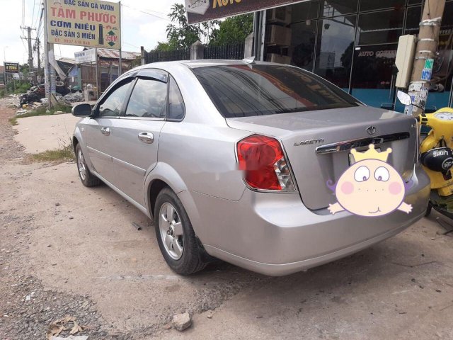 Cần bán lại xe Daewoo Lacetti năm 2009 còn mới