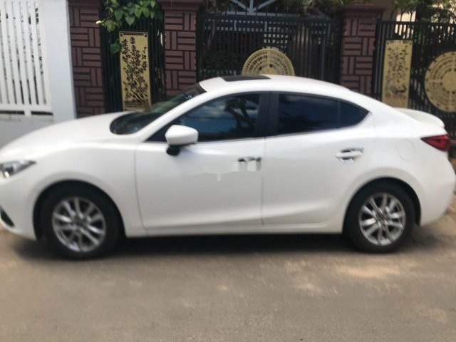 Bán ô tô Mazda 3 đời 2017, màu trắng0