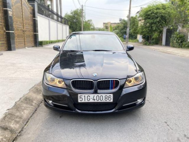 Cần bán xe BMW 3 Series năm sản xuất 2010, màu đen còn mới0