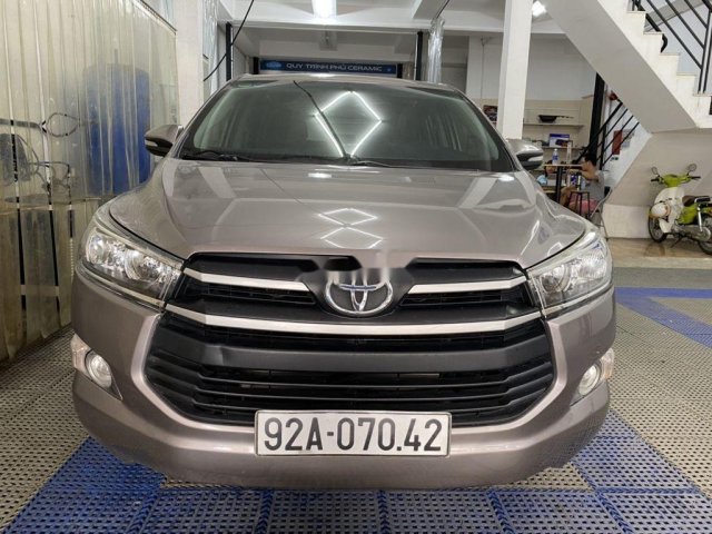 Bán Toyota Innova đời 2016, màu xám, giá 595tr0