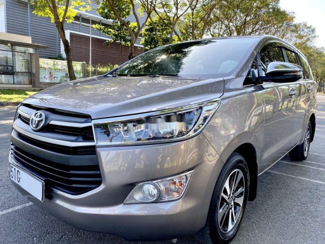 Bán xe Toyota Innova năm sản xuất 2018, màu bạc, nhập khẩu còn mới0