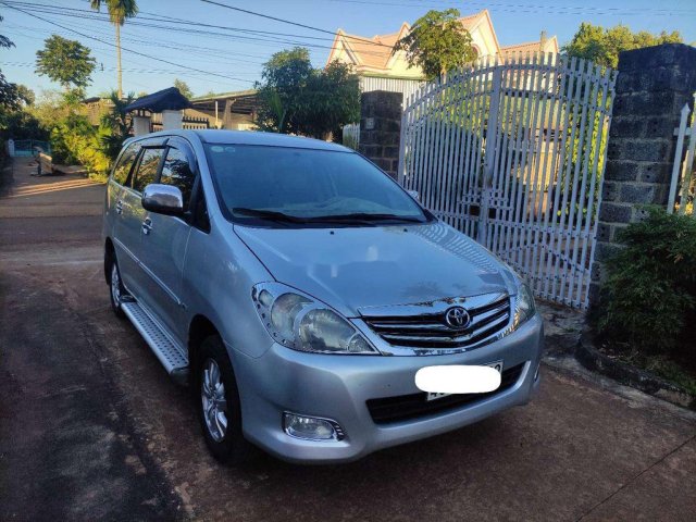 Bán ô tô Toyota Innova sản xuất năm 2010, giá ưu đãi0