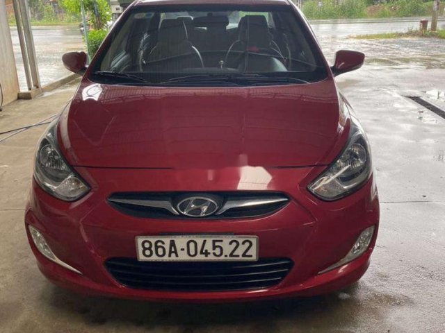 Cần bán Hyundai Accent đời 2011, màu đỏ, nhập khẩu