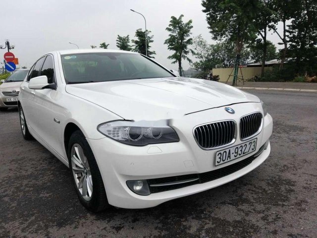 Cần bán lại xe BMW 5 Series 520i sản xuất 2012, màu trắng, nhập khẩu, giá tốt