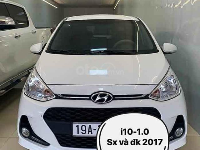 Bán Hyundai Grand i10 năm 2017, màu trắng chính chủ, 350 triệu0