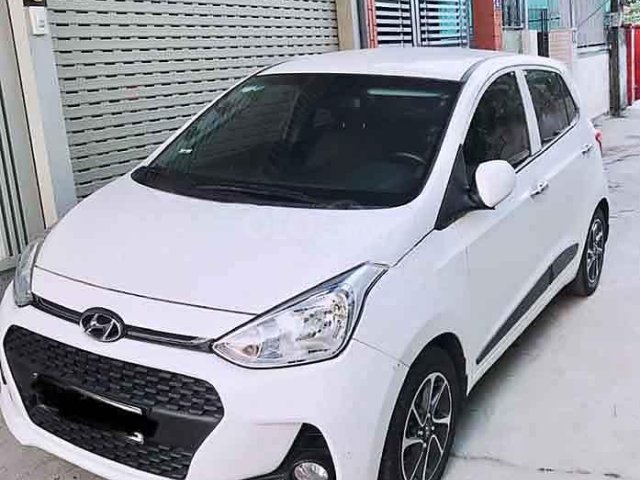 Cần bán xe Hyundai Grand i10 sản xuất năm 2019, màu trắng  