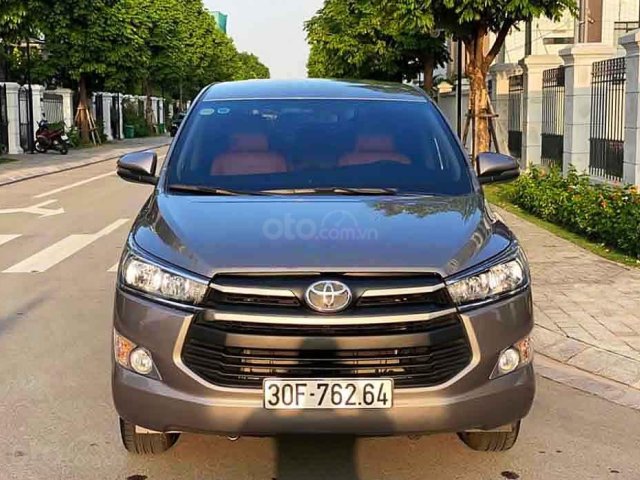 Bán Toyota Innova đời 2019, màu nâu chính chủ, giá chỉ 675 triệu