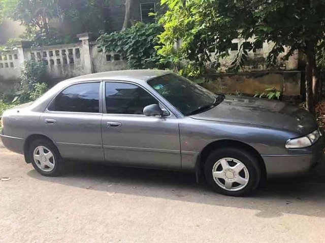 Bán Mazda 626 đời 1995, màu xám, xe nhập, giá 84tr0