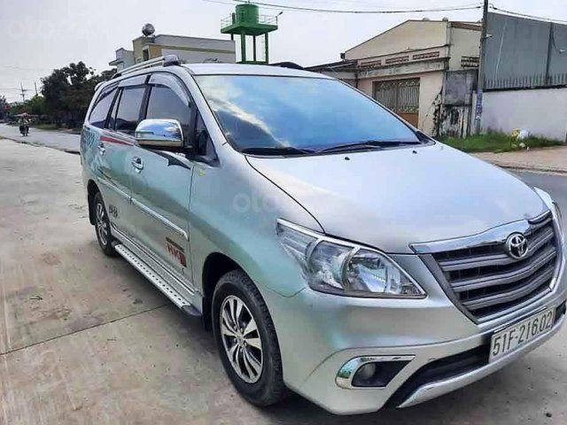 Bán Toyota Innova sản xuất năm 2015, màu bạc0