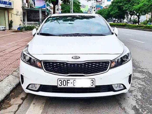 Bán Kia Cerato năm sản xuất 2017, màu trắng 0