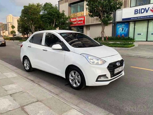 Bán Hyundai Grand i10 2019, màu trắng số tự động0