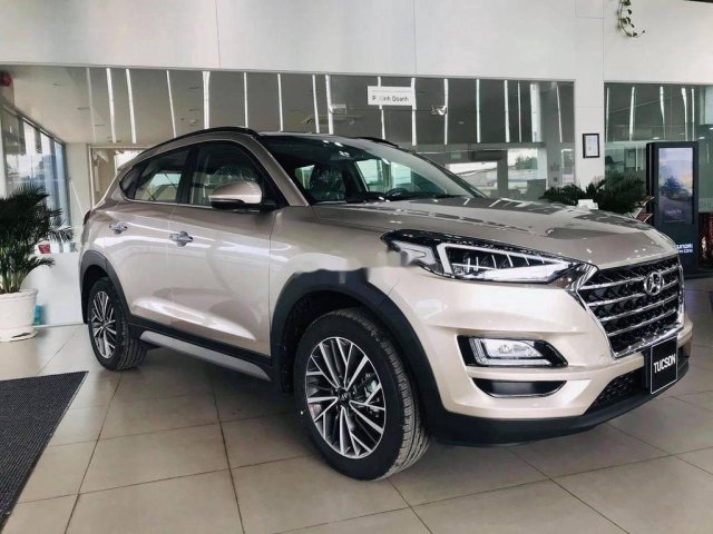 Bán Hyundai Tucson máy xăng tiêu chuẩn năm 20200