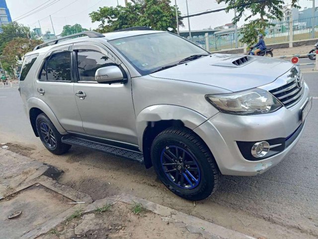 Bán Toyota Fortuner năm 2015, giá tốt, xe một đời chủ giá ưu đãi0