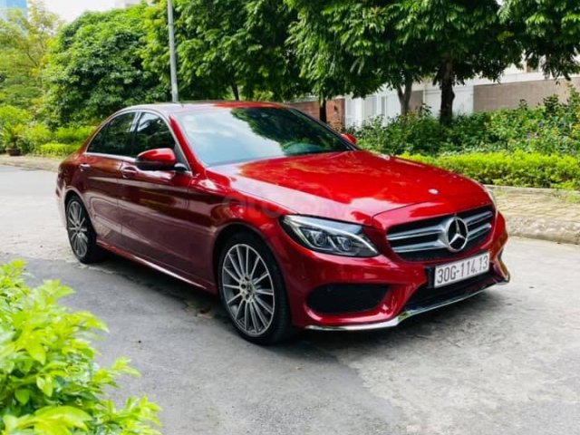 Bán xe C300 AMG SX 2017 - model 2018 màu đỏ/ nội thất đen