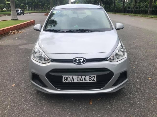 Bán Hyundai Grand i10 SX 2016 nhập khẩu, màu bạc0