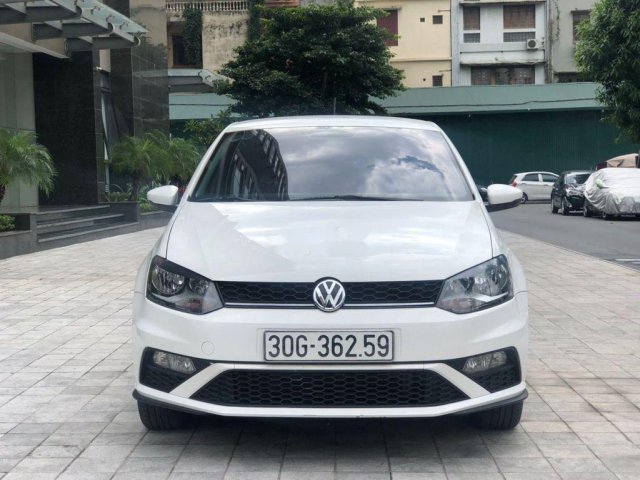 Bán xe Volkswagen Polo năm sản xuất 2020, màu trắng, xe nhập chính chủ, giá tốt0