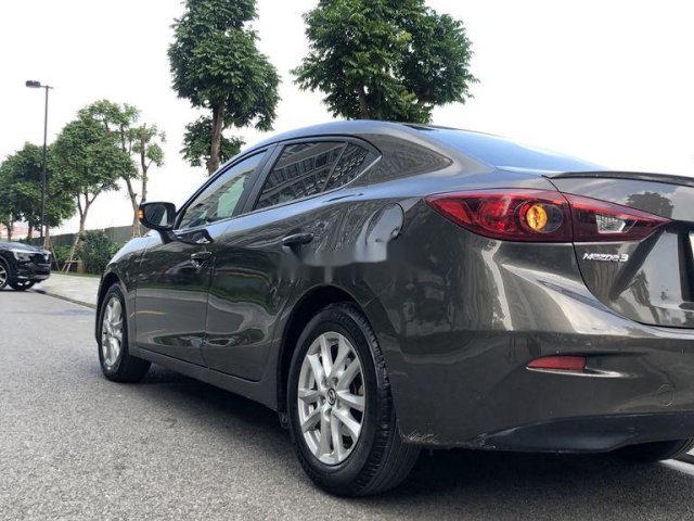 Bán Mazda 3 đời 2016, màu xám còn mới