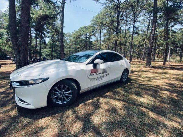 Bán Mazda 3 năm 2019, màu trắng chính chủ