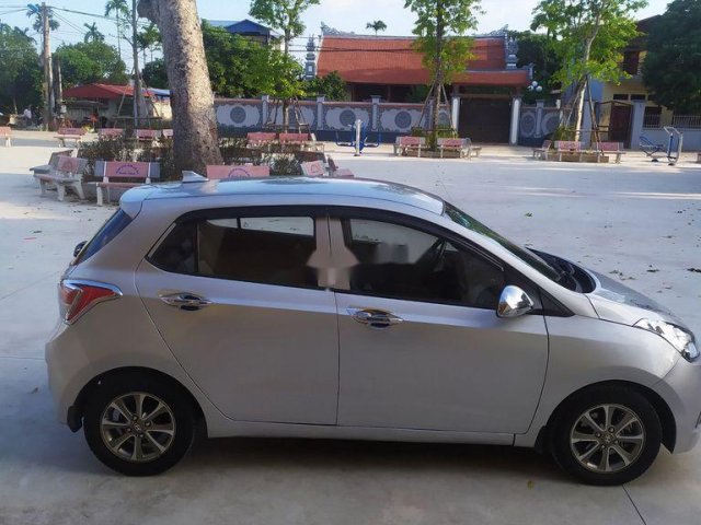 Bán ô tô Hyundai Grand i10 sản xuất 2015, nhập khẩu còn mới, giá tốt0