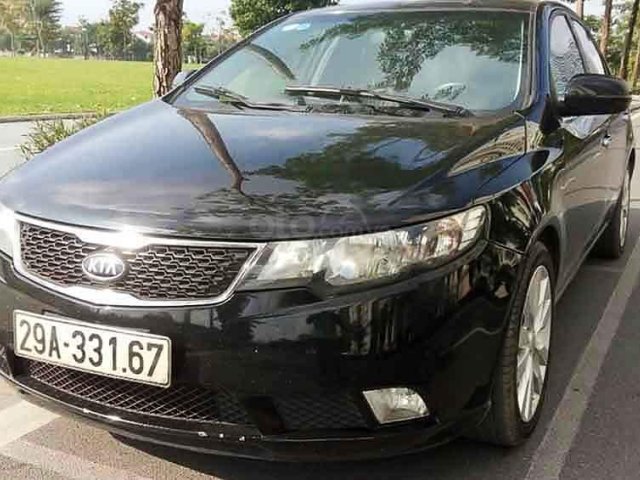 Cần bán gấp Kia Forte AT năm 2011, màu đen, nhập khẩu nguyên chiếc giá cạnh tranh0