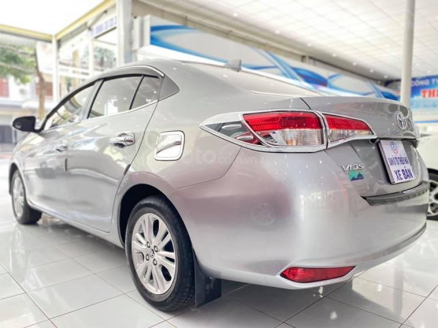 Bán xe Toyota Vios 1.5MT 2018, màu bạc0