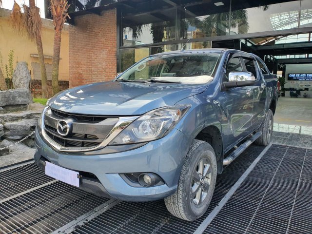 Bán Mazda BT 50 bản MT 2 cầu, sản xuất năm 2018 màu xanh lam siêu đẹp giá tốt