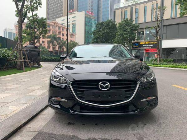 Bán nhanh Mazda 3 1.5AT 2018, xe còn đẹp0