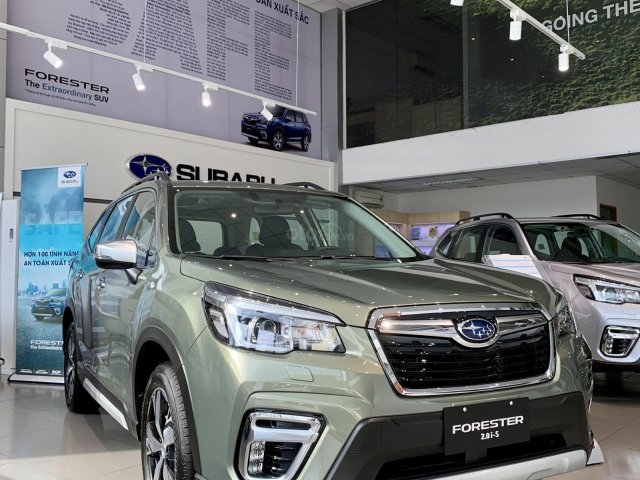 Subaru Forester 2.0i-S màu xanh rêu 2020, mới hoàn toàn