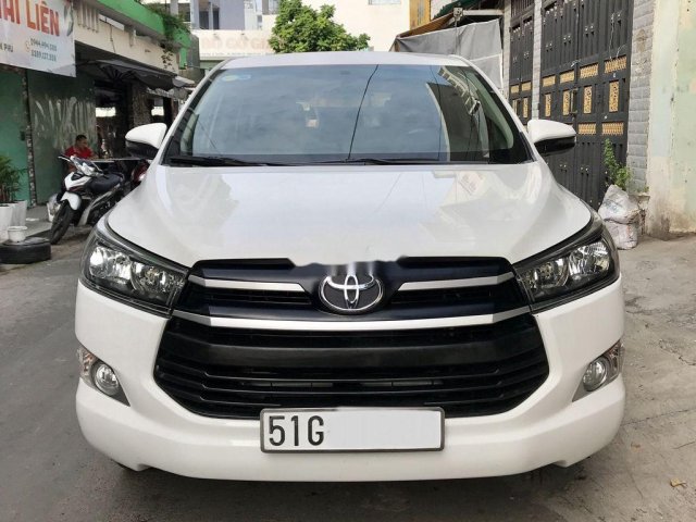 Cần bán xe Toyota Innova năm sản xuất 2017, màu trắng còn mới giá cạnh tranh0