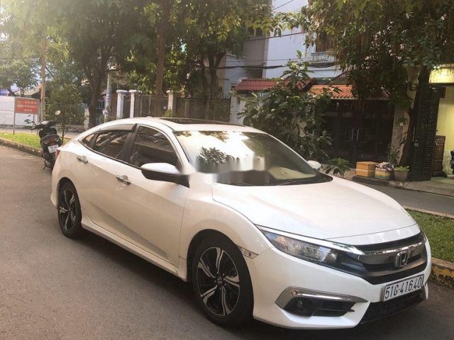 Bán Honda Civic 1.5 Turbo năm sản xuất 2017, màu trắng, nhập khẩu 0